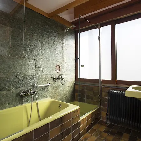 Exclusive Spacious With Expansive Views - St8