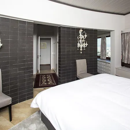 Exclusive Spacious With Expansive Views - St8 Appartement Athene
