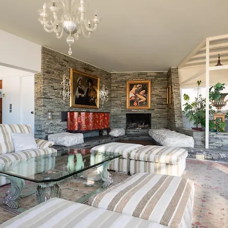 Exclusive Spacious With Expansive Views - St8 公寓